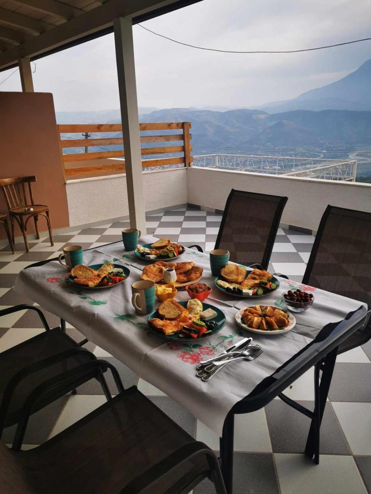 Villa Kuci, Drobonik Berat Exteriör bild